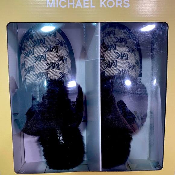 Michael Kors women house slippers - Picture 6 of 7